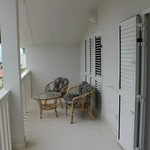 https://vila-vito.hotels-in-trogir.com